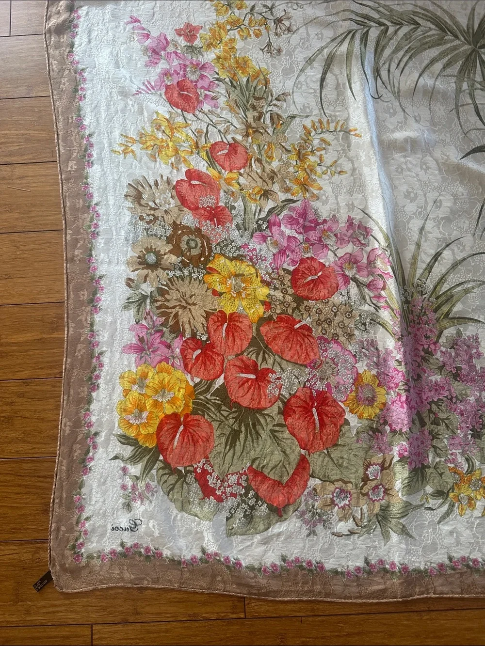 Gucci silk throw